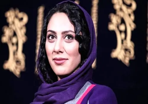 مونا فرجاد: به همین راحتی از بمباران حرف نزنین