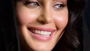 جدیدترین عکس الناز شاکردوست با عنوان صفر چهار با گوشواره ای عجیب 