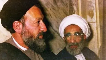 عکس/ آیت‌الله جنتی در کنار آیت‌الله بهشتی