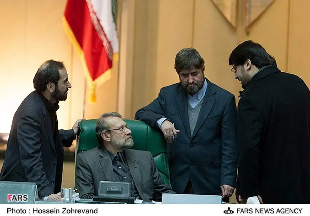 عکس/ جلسه چهارنفره در مجلس