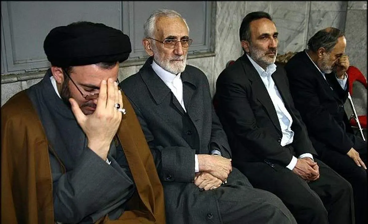 حرکت با چراغ «خاموشی»