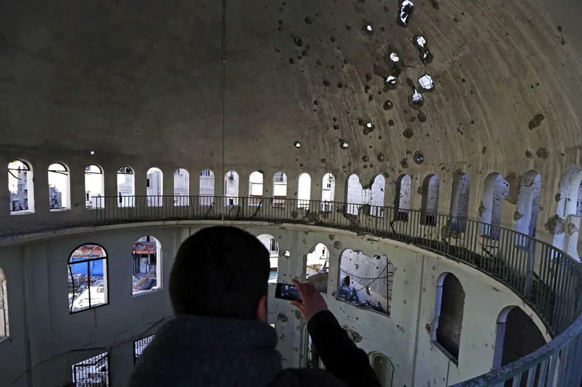 عکس/ حمله سلفیان سوری به مسجد