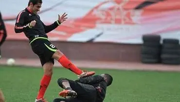 عکس/ حرکت عجیب بازیکن پرسپولیس