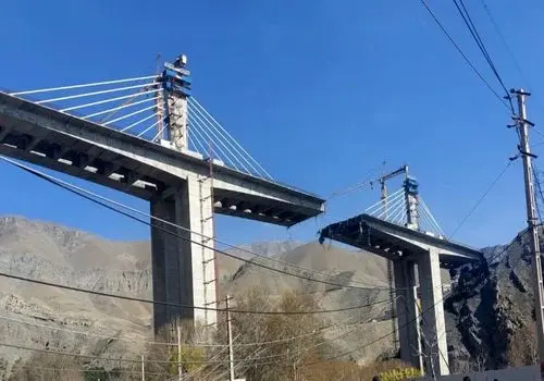 آغاز عملیات بازطراحی پل B۱ کرج؛ ۶۰ درصد دچار آسیب شده است