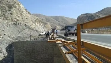 زنده‌ ماندن‌ معجزه‌آسای‌ راننده‌ تریلی +تصاویر