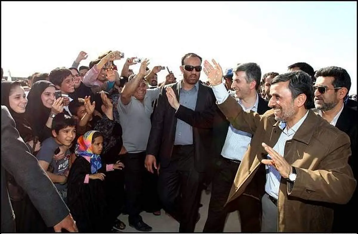 حرکت هماهنگ احمدی‌نژاد ومشایی
