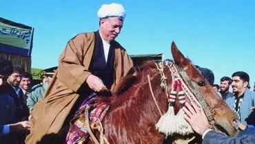 عکس/اسب سواری هاشمی رفسنجانی
