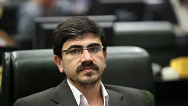 تا کی باید مسئولین خودروسازان را با آمپول تقویتی به نام تعرفه سر پا نگهدارند؟