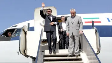 عکس/مثلث احمدی نژاد، مشایی، رحیمی در هواپیما