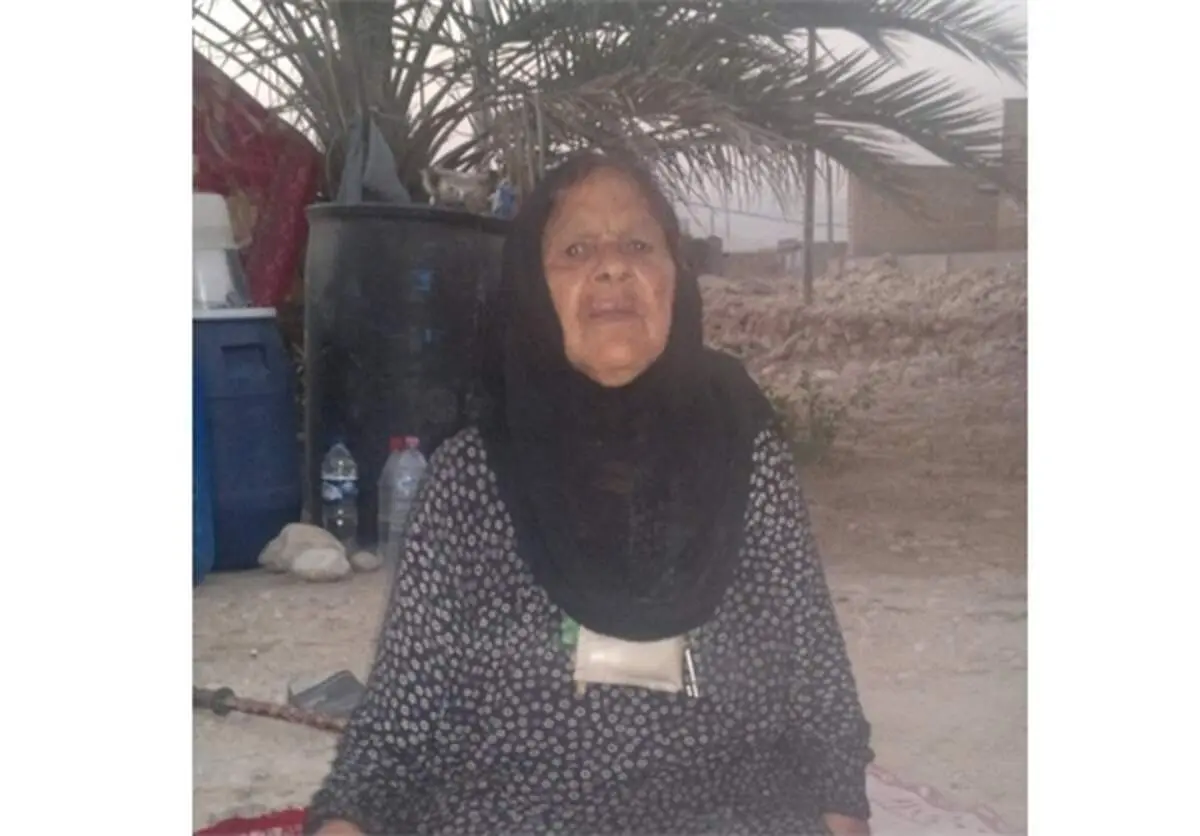 این زن ۷۵ ساله زیر آوار مانده بود +عکس