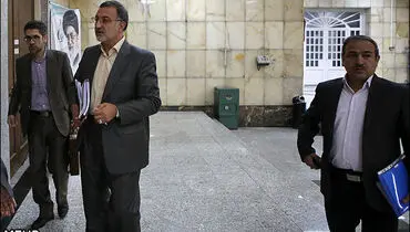حضور علیرضا زاکانی در دادگاه مطبوعات +تصاویر