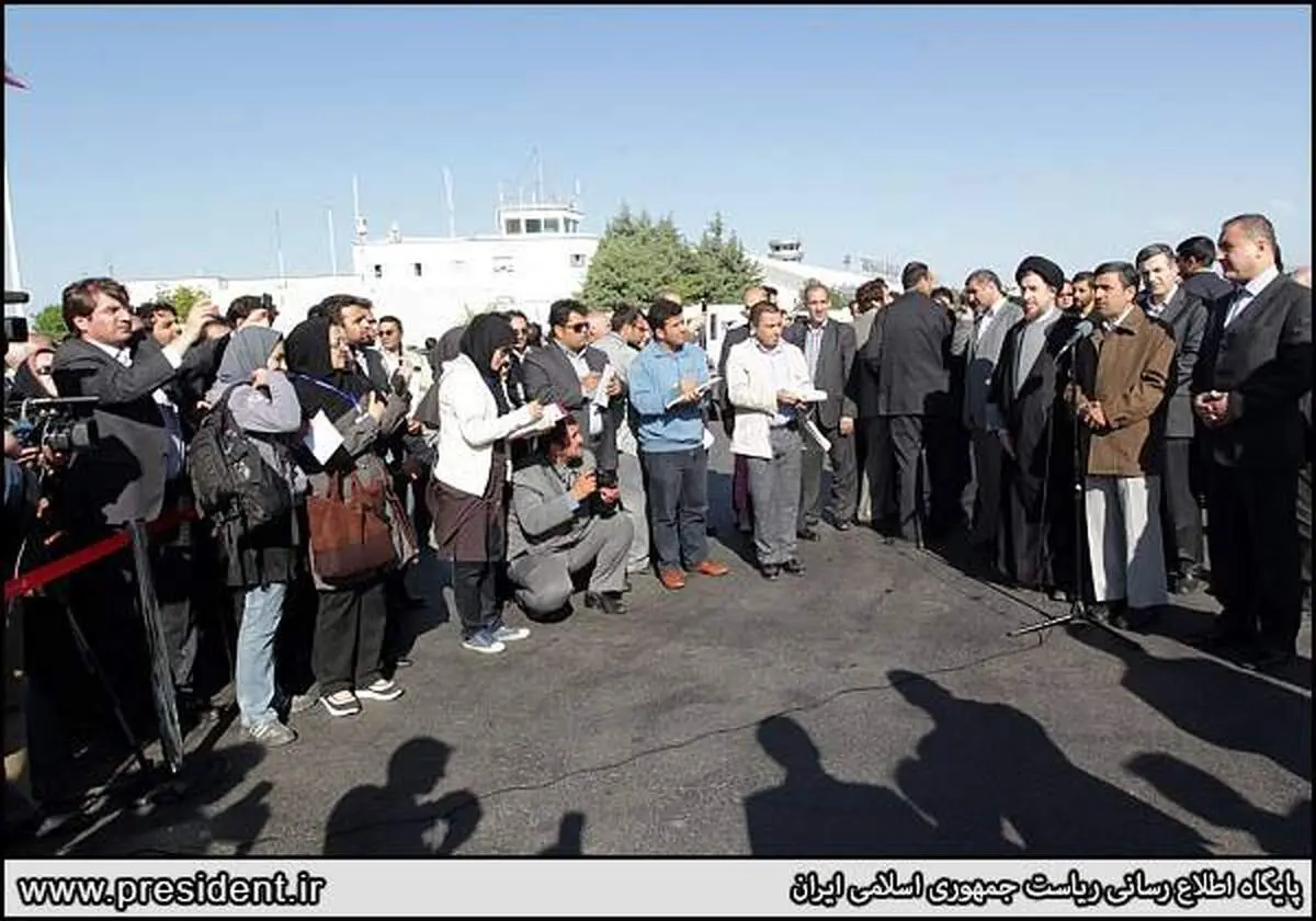 عکس/ امام‌جمعه‌ تبریز به استقبال احمدی‌نژاد نرفت