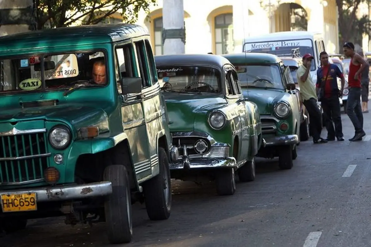 عکس/ تاکسی های فرسوده شهر هاوانا کوبا