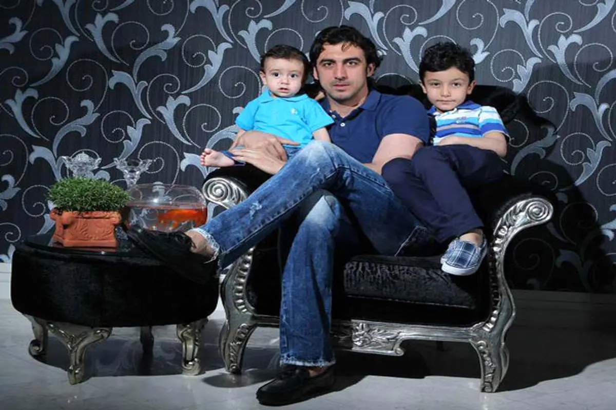 عکس/مهدی رحمتی و پسرانش