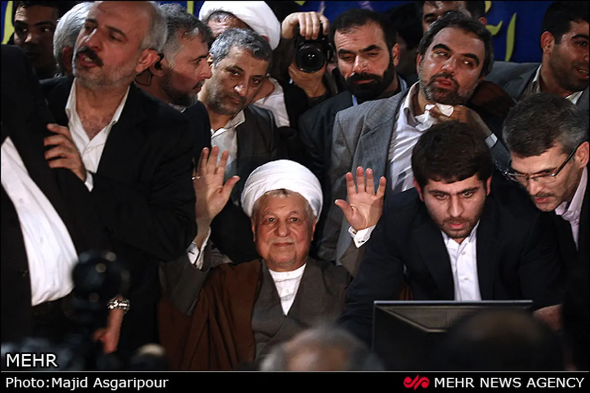 عکس/ هاشمی رفسنجانی در ستاد انتخابات کشور