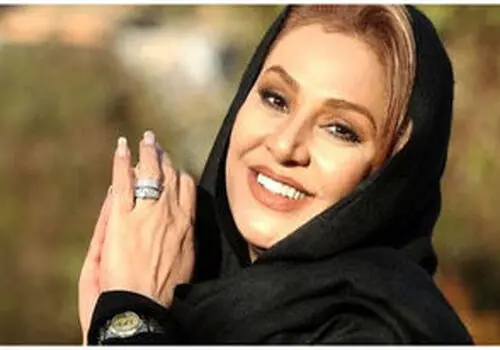  تصویر زیبای نسرین مقانلو در کنار خواننده معروف !