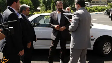 لحظه ورود 8 کانديداي در سیما/ تصاوير