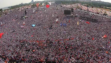 اردوغان هم هوادارنش را به خیابان کشاند+عکس