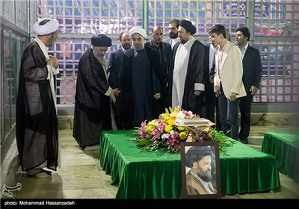 تجدید میثاق روحانی با آرمان های امام راحل/تصاویر