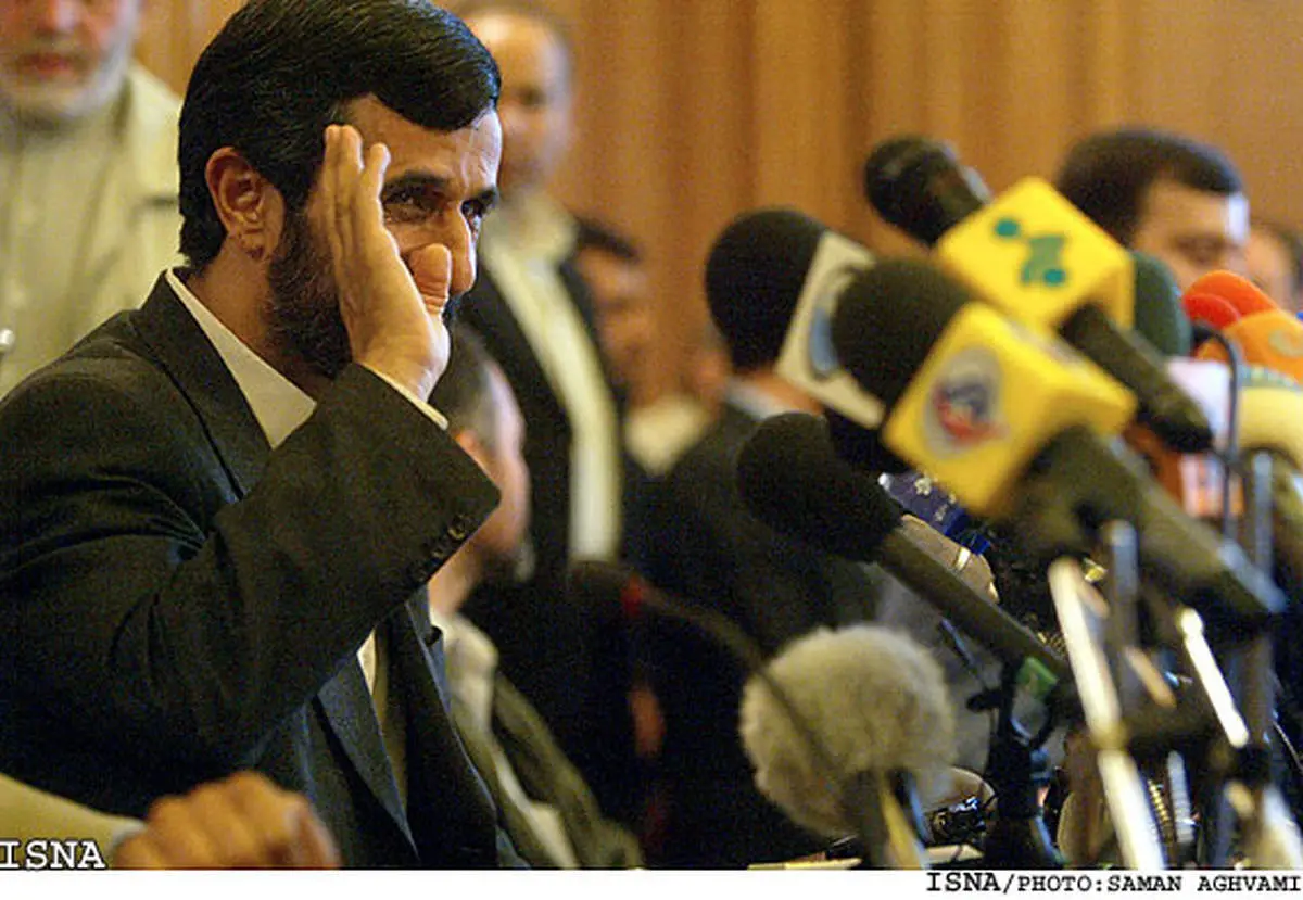 نشست خبری دکتر احمدی نژاد؛8 سال پیش در چنین روزهایی