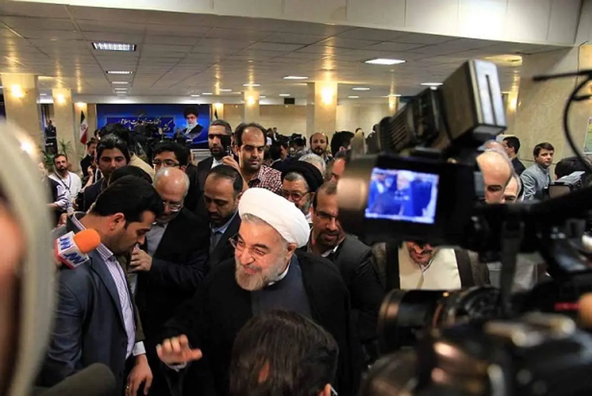حسن روحانی از روز ثبت نام تا پیروزی/ تصاویر