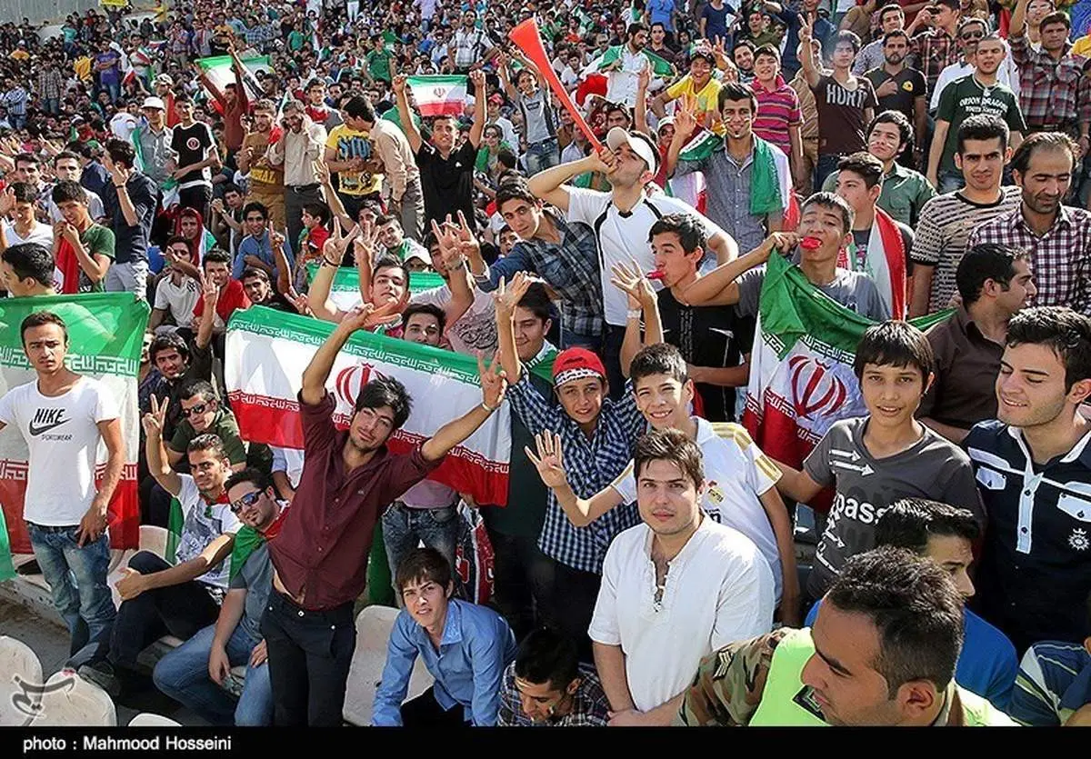 جشن پیروزی تیم ملی فوتبال ایران در ورزشگاه آزادی
