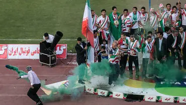 آتش سوزی در جشن ملی صعود/تصاویر