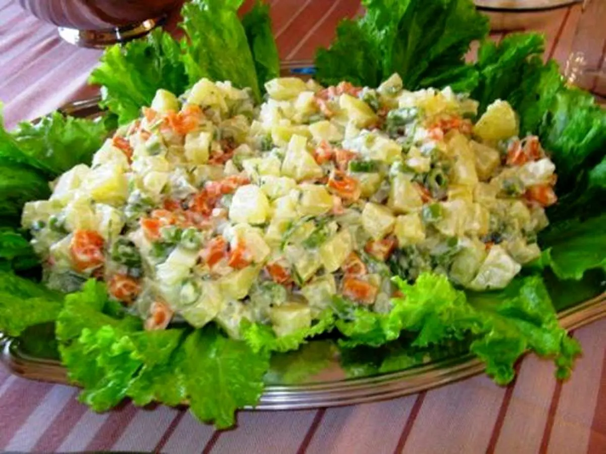 طرز تهیه سالاد روسی با کمی تغییرات