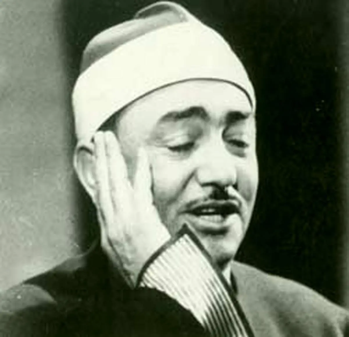 نوازنده ای که قاری قرآن شد+ عکس