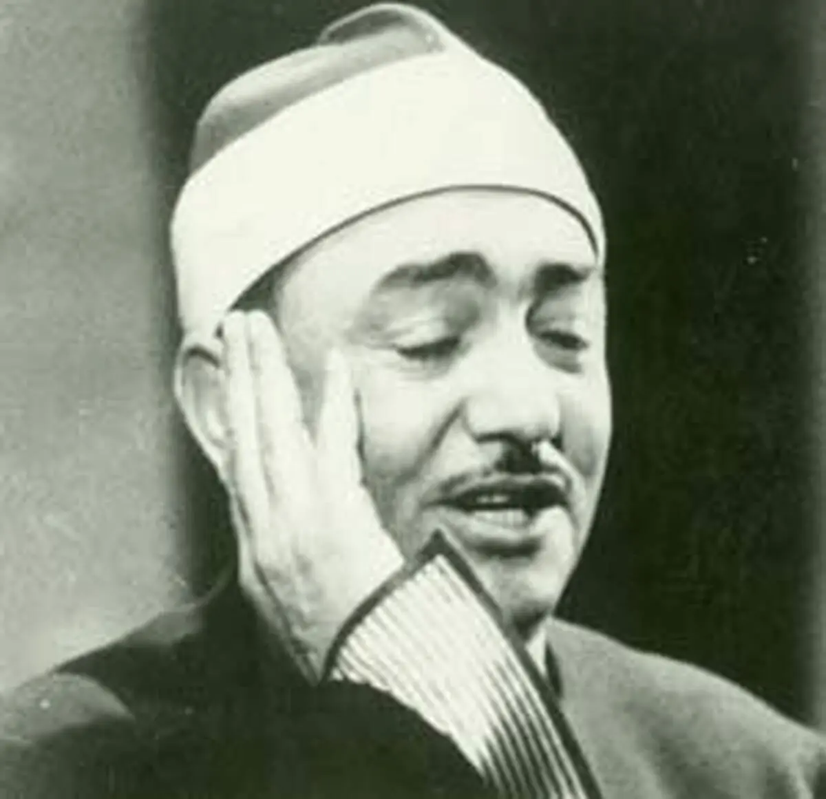 نوازنده ای که قاری قرآن شد+ عکس