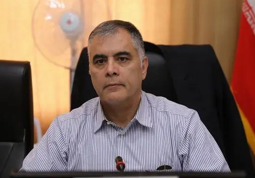 وزیر کشور: ترک کشور توسط اتباع غیرمجاز را تا پایان سال ۱۴۰۳ پیگیری می‌کنیم
