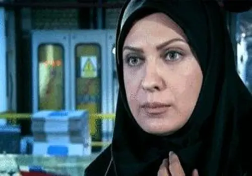 جذابیت تمام نشدنیِ لعیا زنگنه در ۵۰ سالگی/عکس