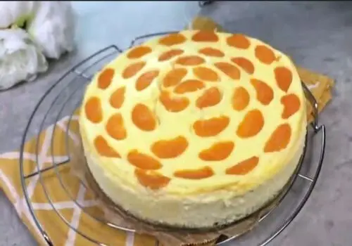 طعم دلچسب کیک شکلاتی دورنگ با پف زیاد+ فیلم/ راز پخت آسان کیک شکلاتی با مواد در دسترس