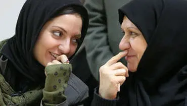 حضور برخی چهره‌ها در مراسم یادبود مادر مهناز افشار/ویدیو