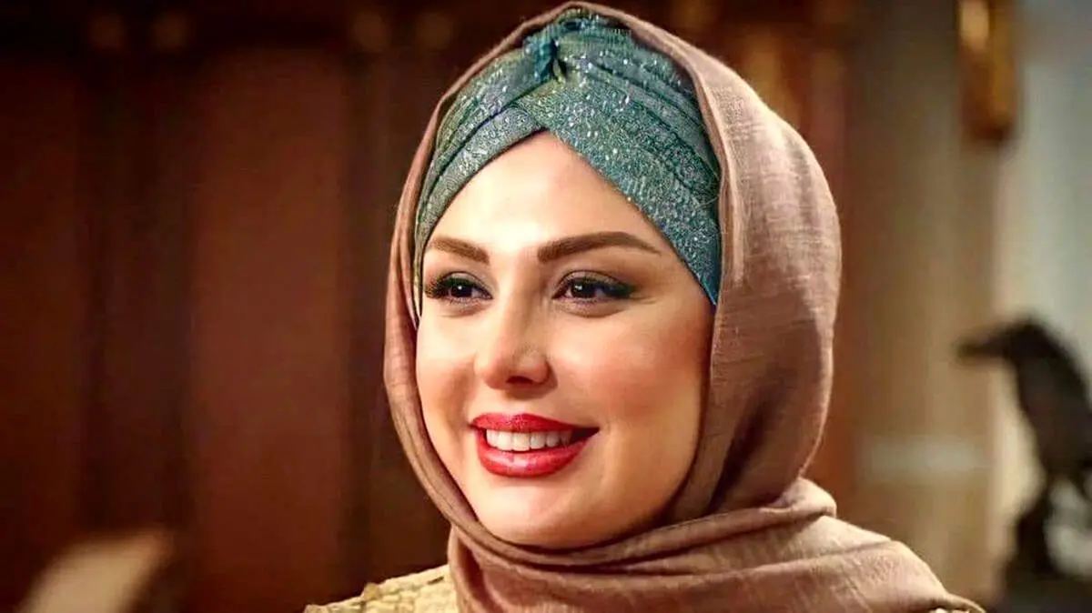  حضور نیوشا ضیغمی با چادر در حرم امام رضا (ع)+ عکس 