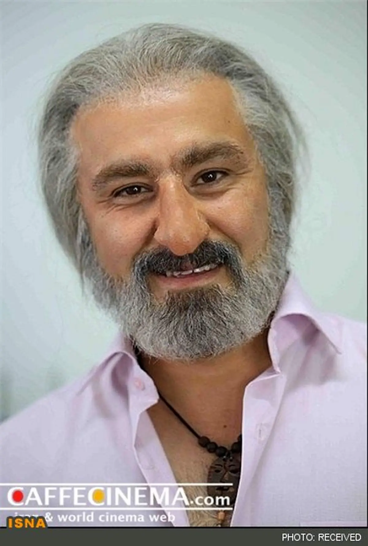عکس / تنابنده خواننده لس‌آنجلسی شد