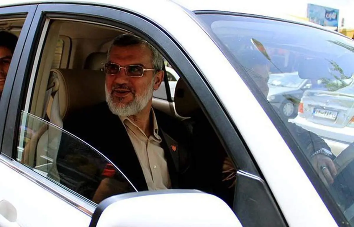 رویانیان: آقای سجادی! میروم، هر کار خواستید بکنید