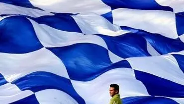 هواداران استقلال مانع ازحركت اتوبوس سپاهان شدند؛فحاشي به كادرفني و بازيكنان