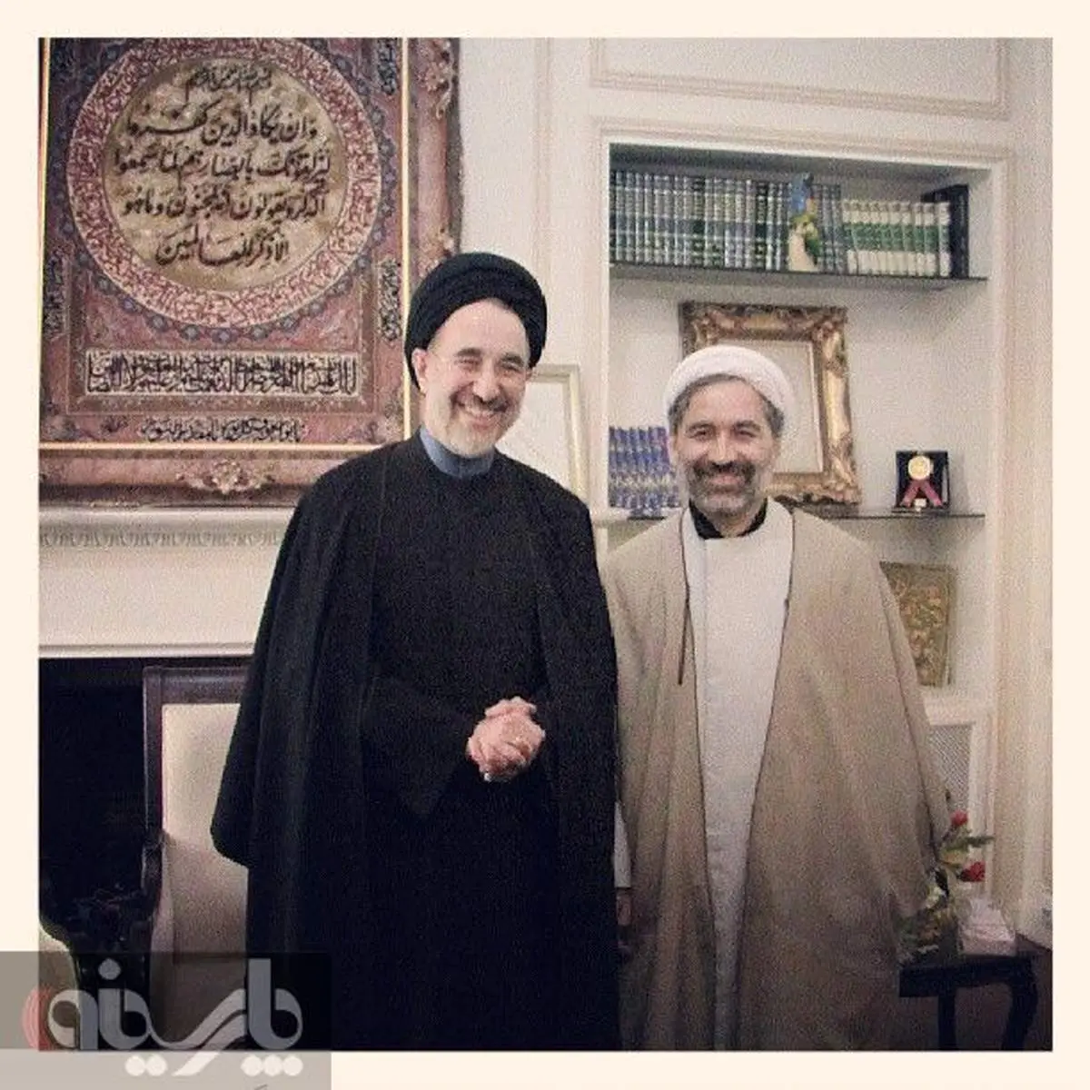 عکس/خاتمی در دفترش