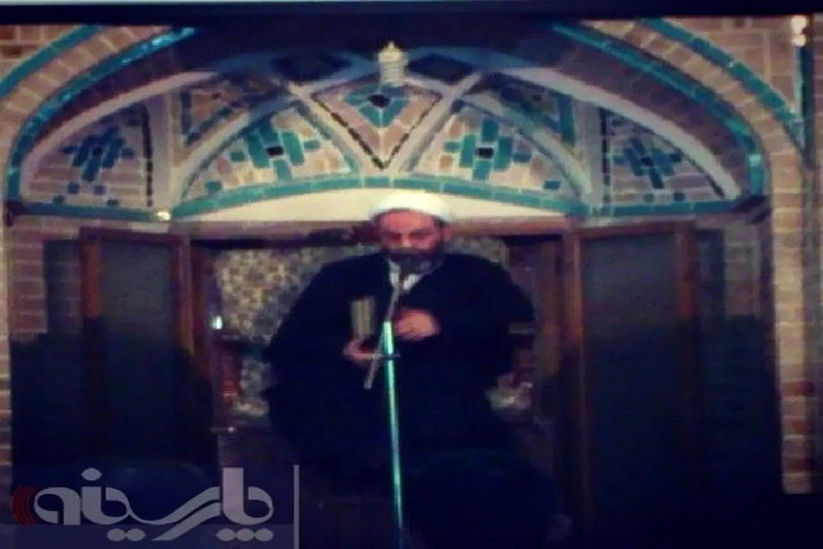 عکس: سخنرانی پسر آقا مجتبی به جای پدر