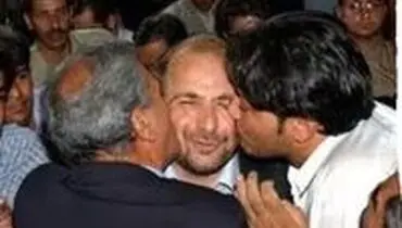 روی خیلی ها کم شد/...برگرد به باغ پسته!/آقای قالیباف!در جلسه دیشب چه خبر بود؟
