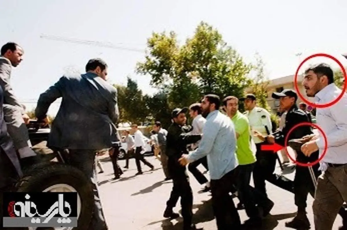 عکس: چه کسی به روحانی لنگه کفش پرتاب کرد؟ +توضیحات