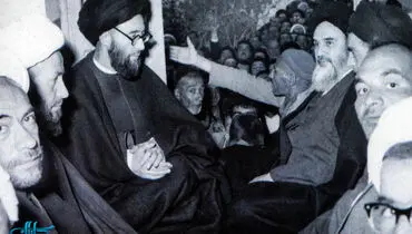 عکس/ قاضی طباطبایی در کنار امام (ره)