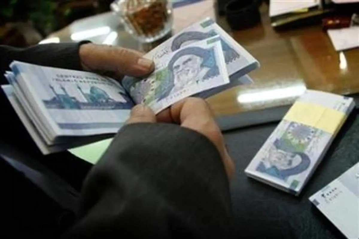 دولت کدام راه را بر می گزیند، تامین یارانه با منابع غیر قانونی یا حذف پر در آمدها؟