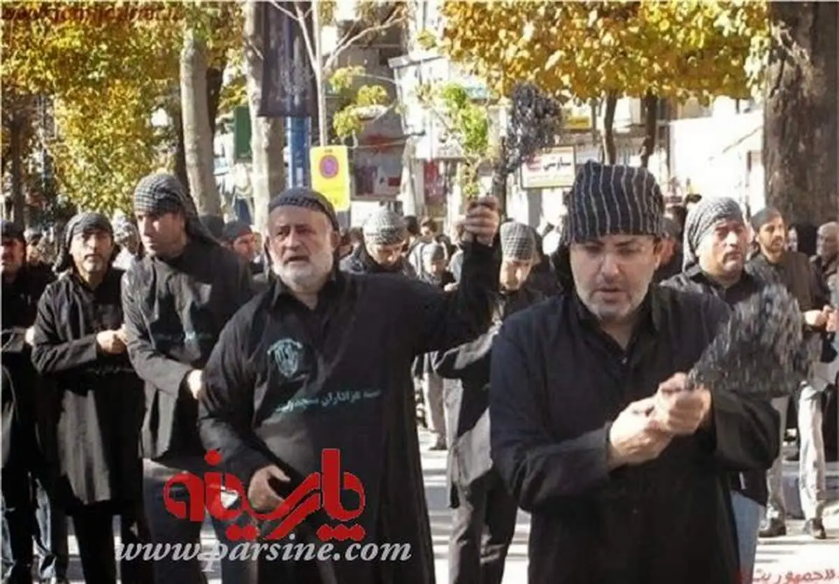 عکس: زنجیرزنی نمایندگان ارومیه در مجلس