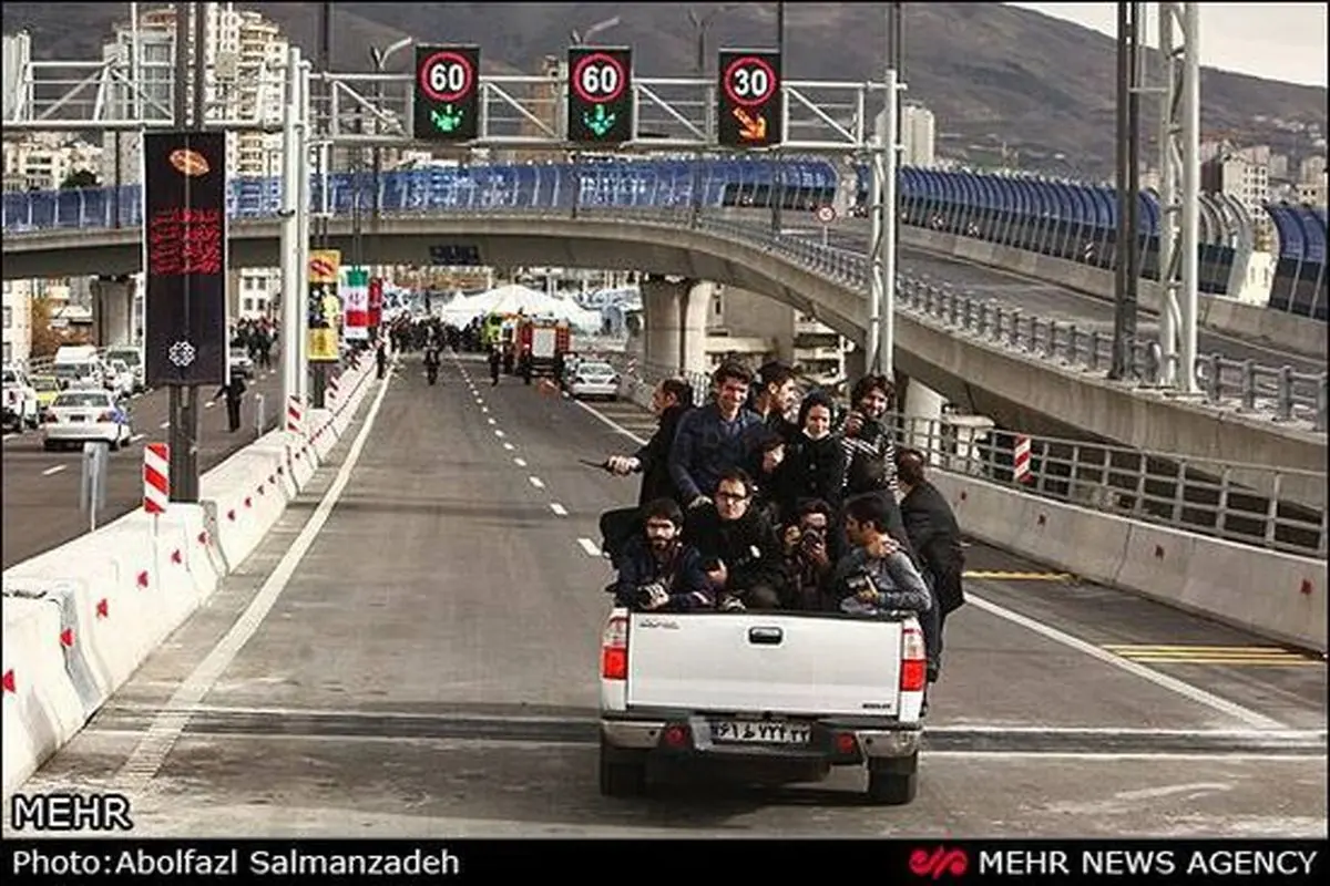 عکس/ ماشین ویژه حمل خبرنگاران !