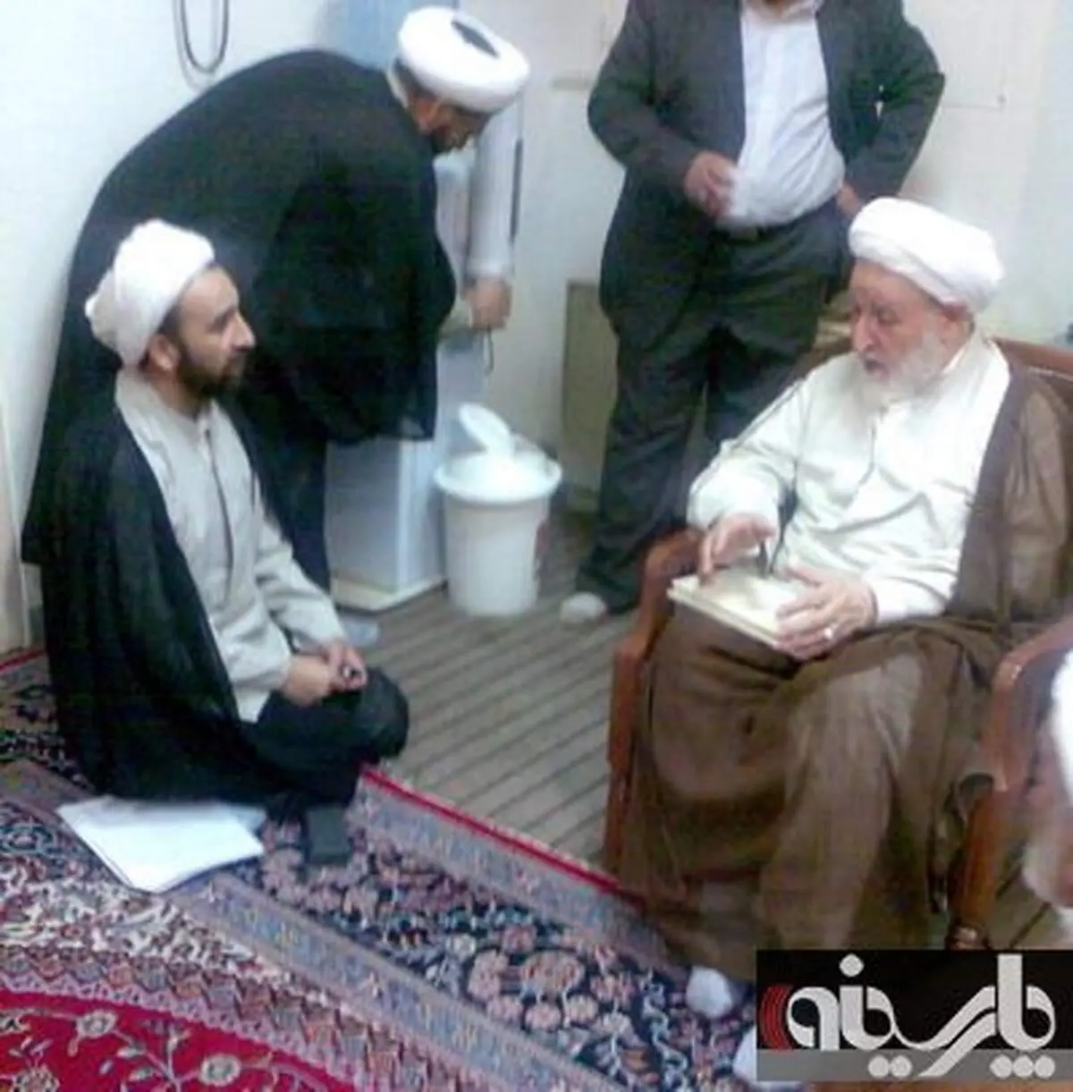 عکس: آیت الله محمد یزدی و فرزندش