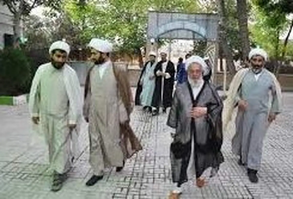 سیر تکامل تاکتیک و استراتژی روحانیت در تهران