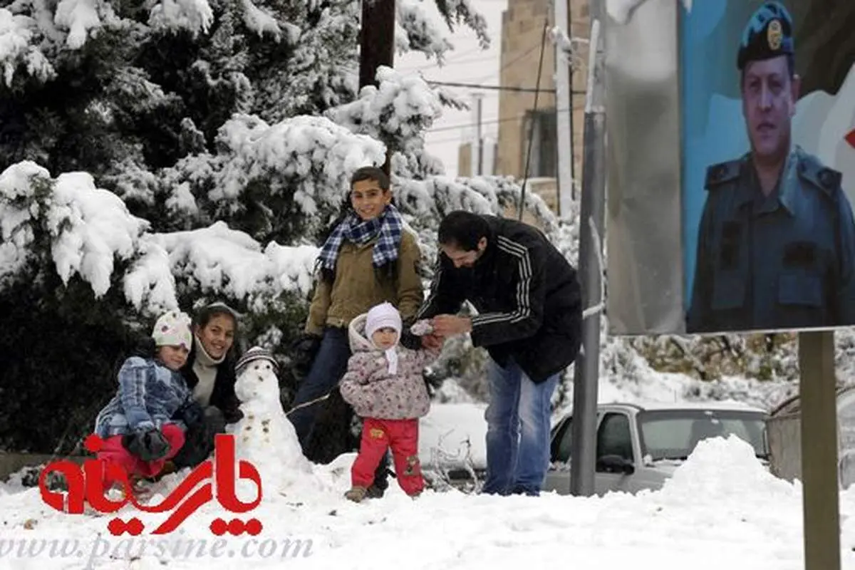 عکس/ برف بازی اردنی ها زیر پرچم ملک عبدالله !