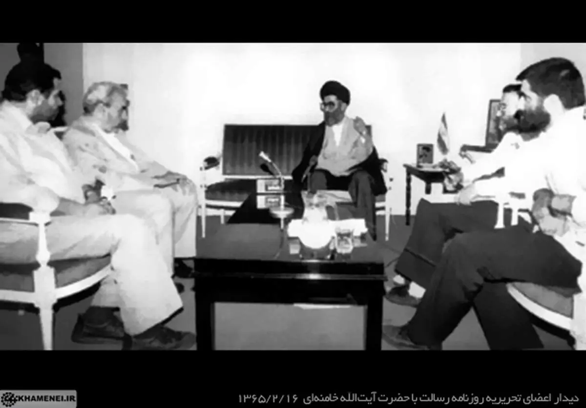 آیت الله خامنه ای خطاب به سردبیر روزنامه رسالت:شما را با بهانه و بیبهانه میكوبند